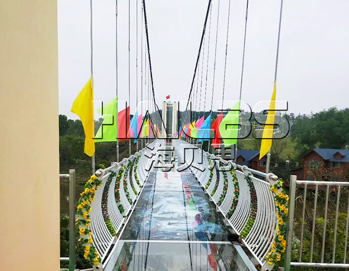 四川內江-玻璃吊橋